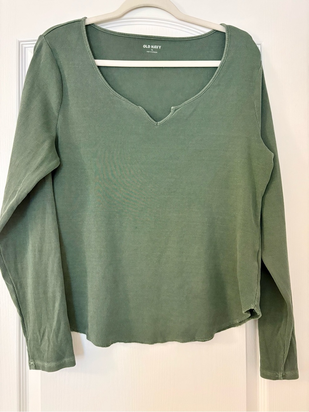 Old Navy Olive Green Long-Sleeve Notch-Neck Tee
